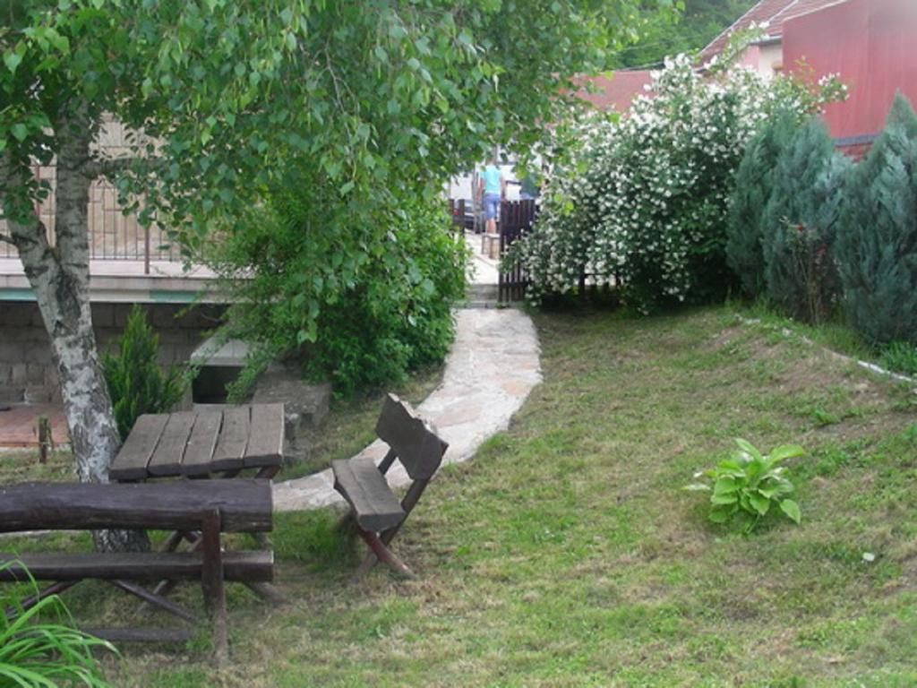 Guesthouse Smiljanic Slavkovica Exterior foto